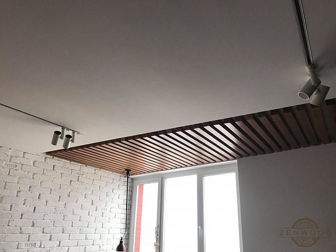 Декор потолка деревянным брусом - Киев | ZenWood