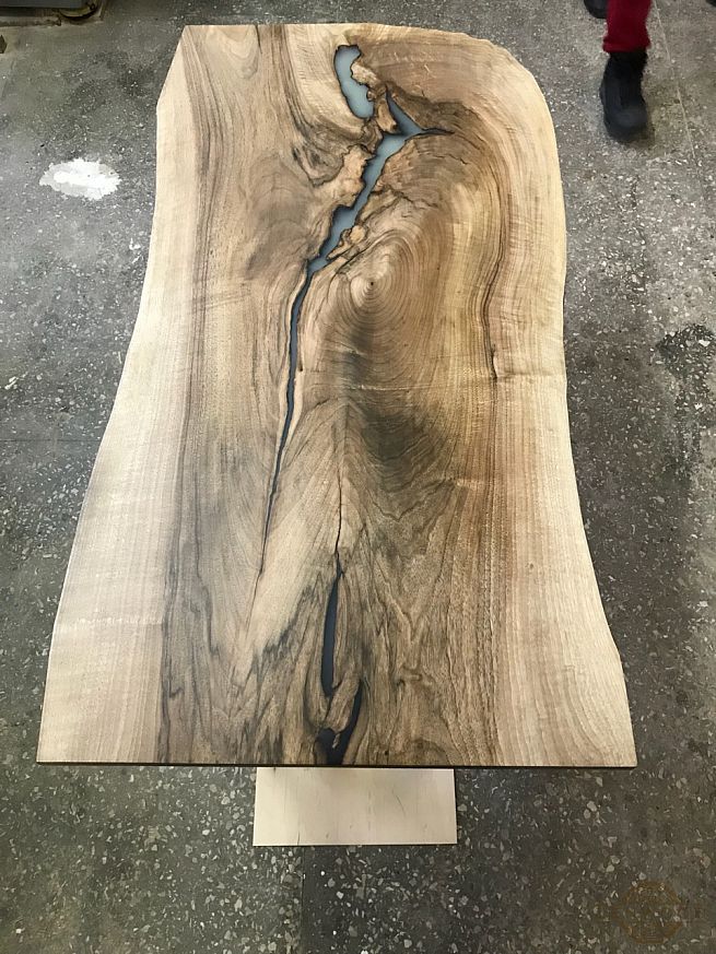 Столи з епоксидної смоли і дерева - Київ | ZenWood