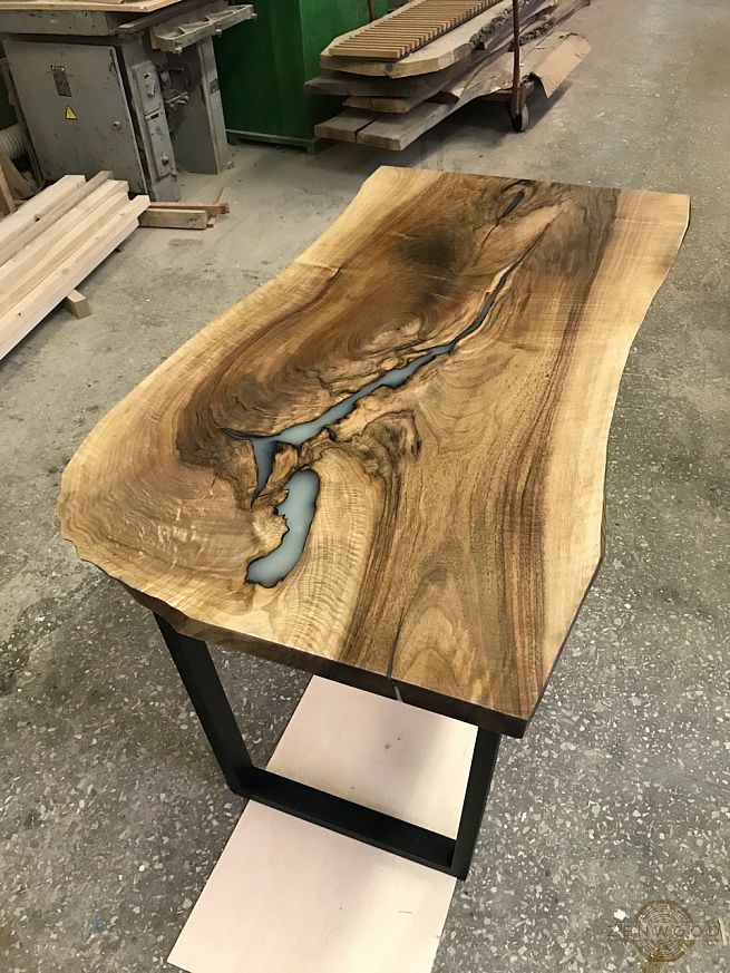 Столи з епоксидної смоли і дерева - Київ | ZenWood