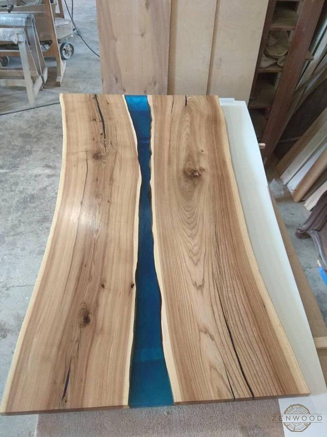 Столи з епоксидної смоли і дерева - Київ | ZenWood