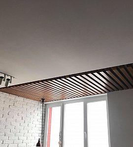 Декорирование потолка брусом 50х50 мм - Киев | ZenWood