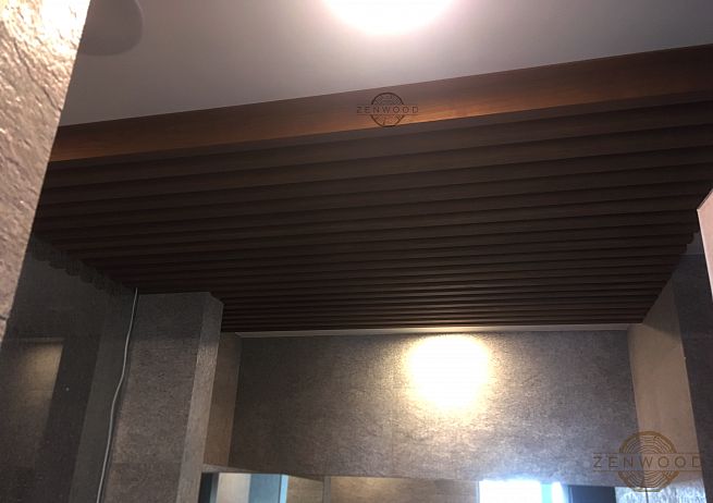 Декор потолка деревянным брусом - Киев | ZenWood