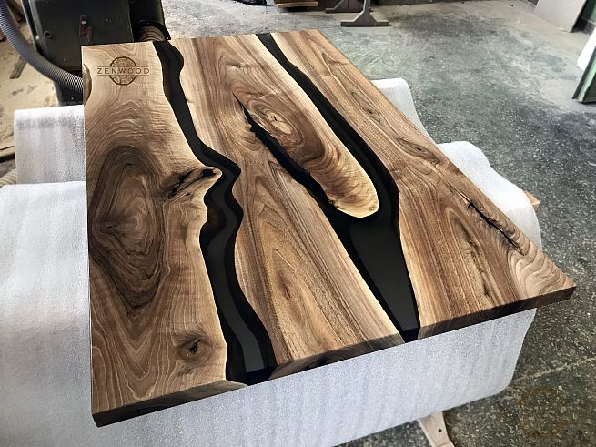 Столи з епоксидної смоли і дерева - Київ | ZenWood