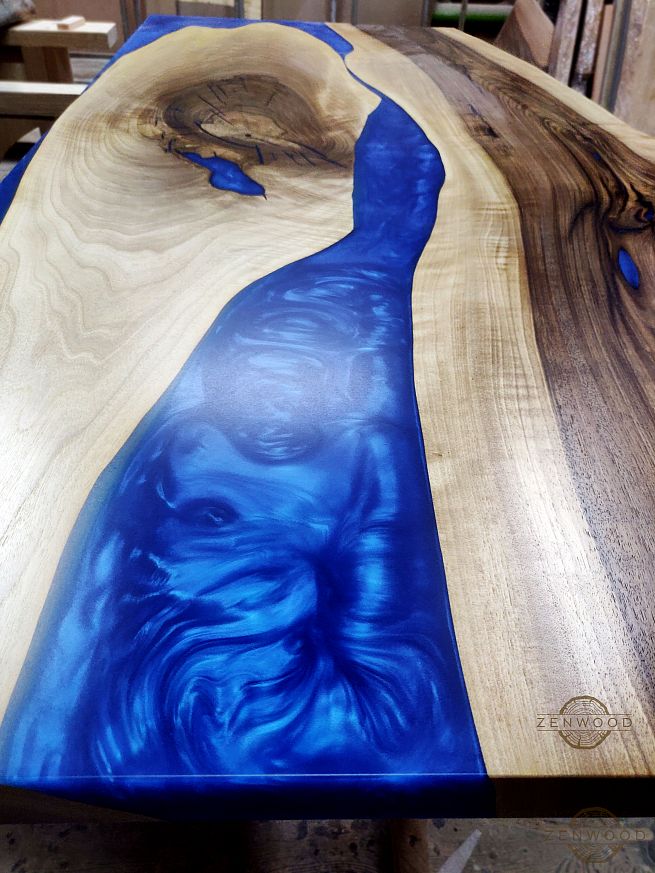 Столи з епоксидної смоли і дерева - Київ | ZenWood