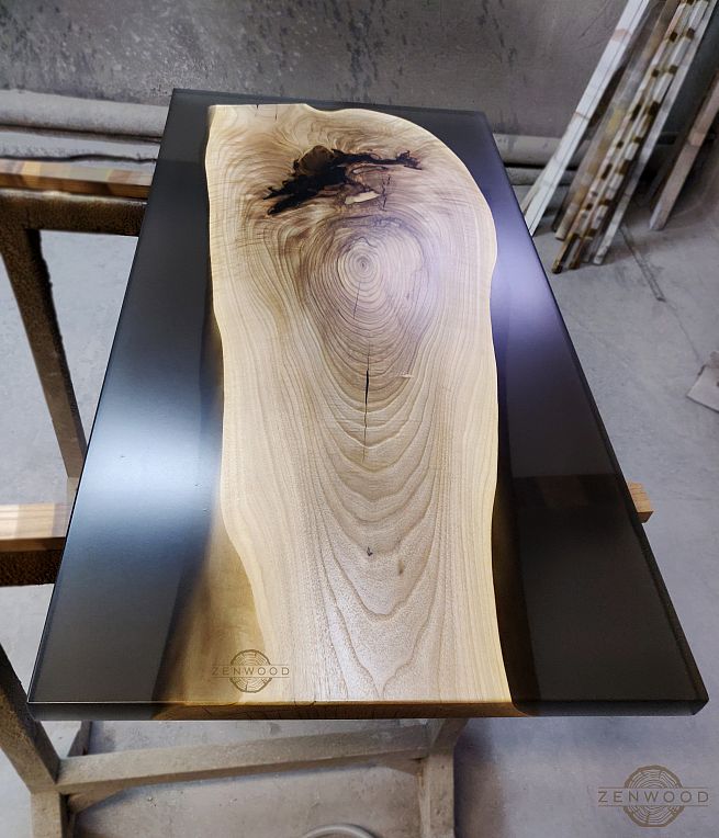 Столи з епоксидної смоли і дерева - Київ | ZenWood