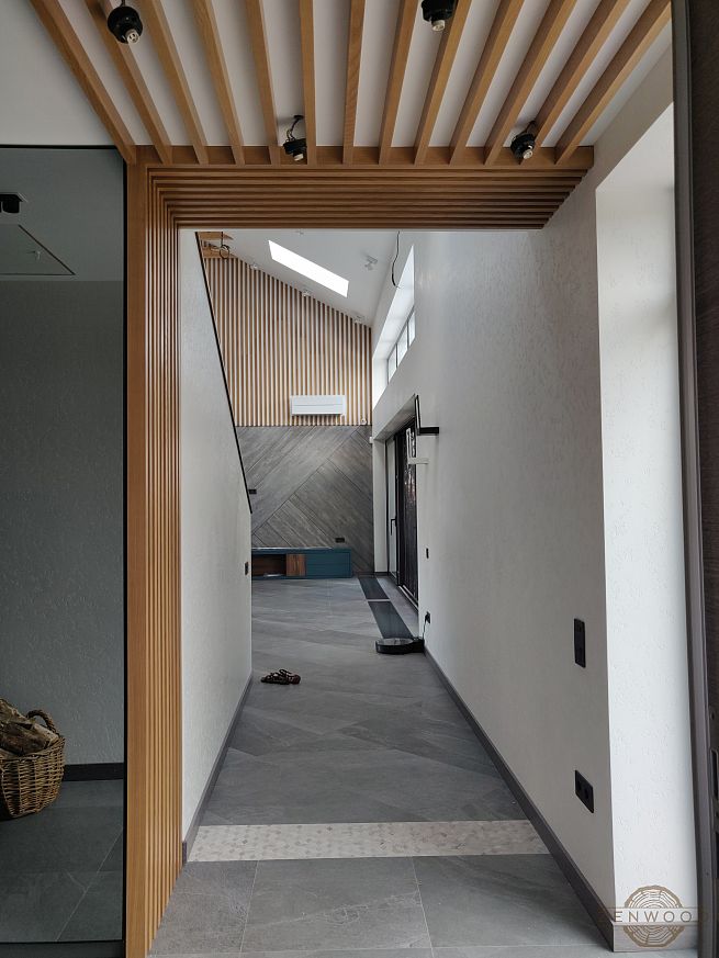 Декор стін вертикальними рейками - Київ | ZenWood