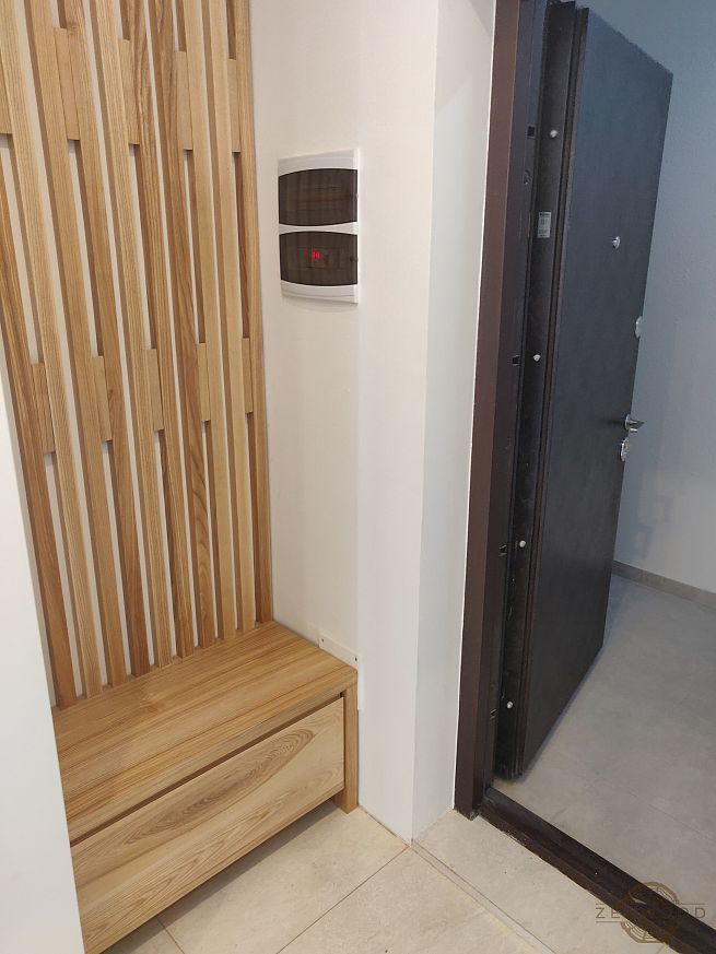 Forte - Вешалка со средними выдвижными крючками - Киев | ZenWood