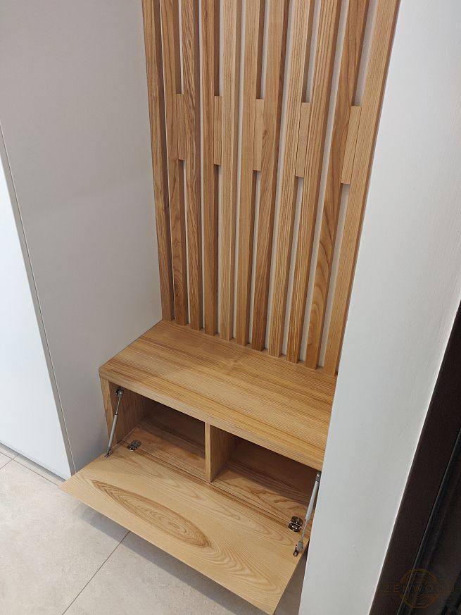 Forte - Вешалка со средними выдвижными крючками - Киев | ZenWood