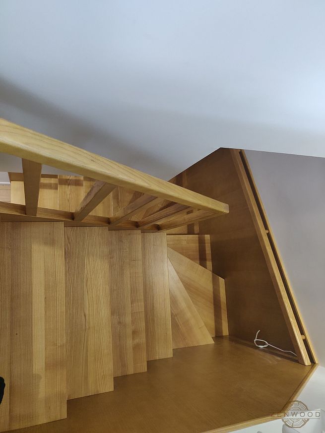 Дерев'яні сходи та східці - Київ | ZenWood