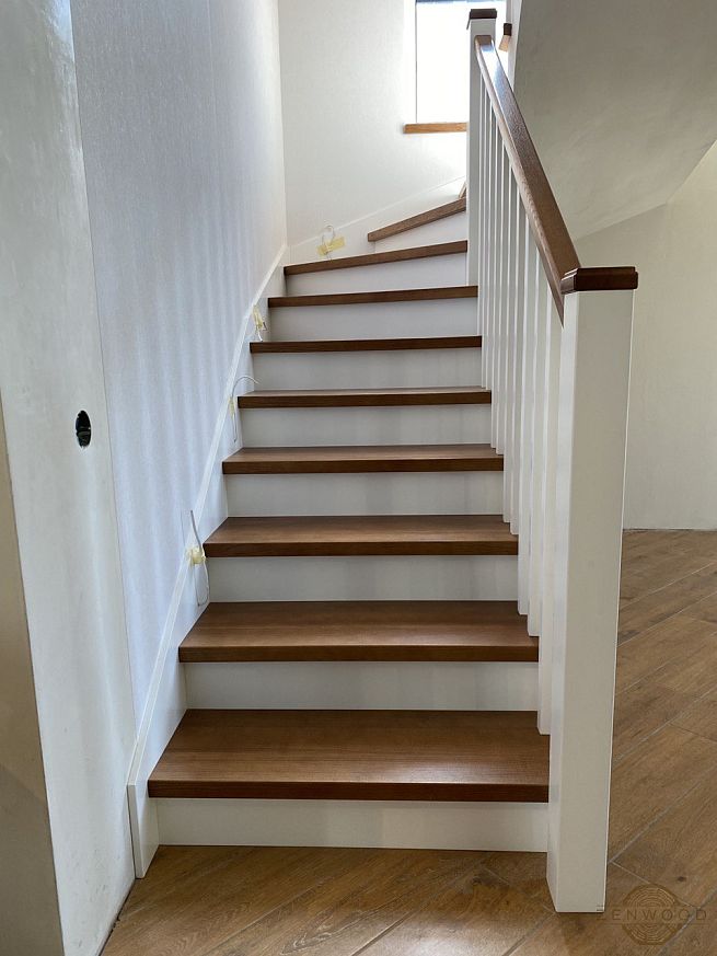 Дерев'яні сходи та східці - Київ | ZenWood