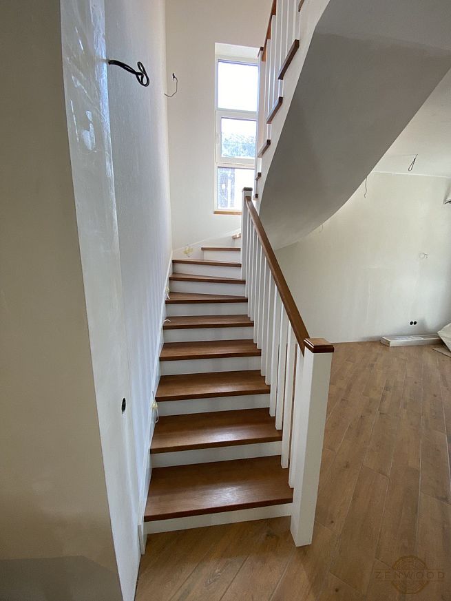 Дерев'яні сходи та східці - Київ | ZenWood