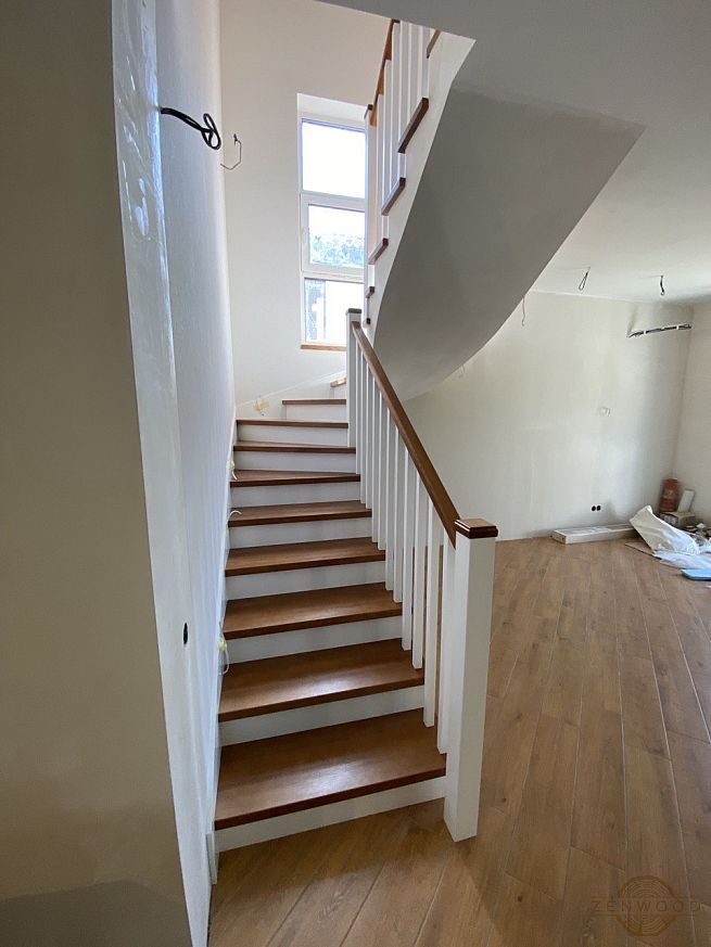 Дерев'яні сходи та східці - Київ | ZenWood